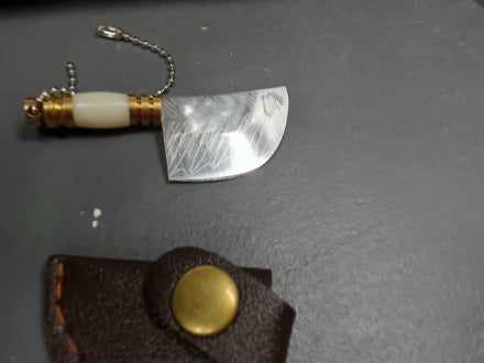 Resin White handle damasicus patterned keychain knife